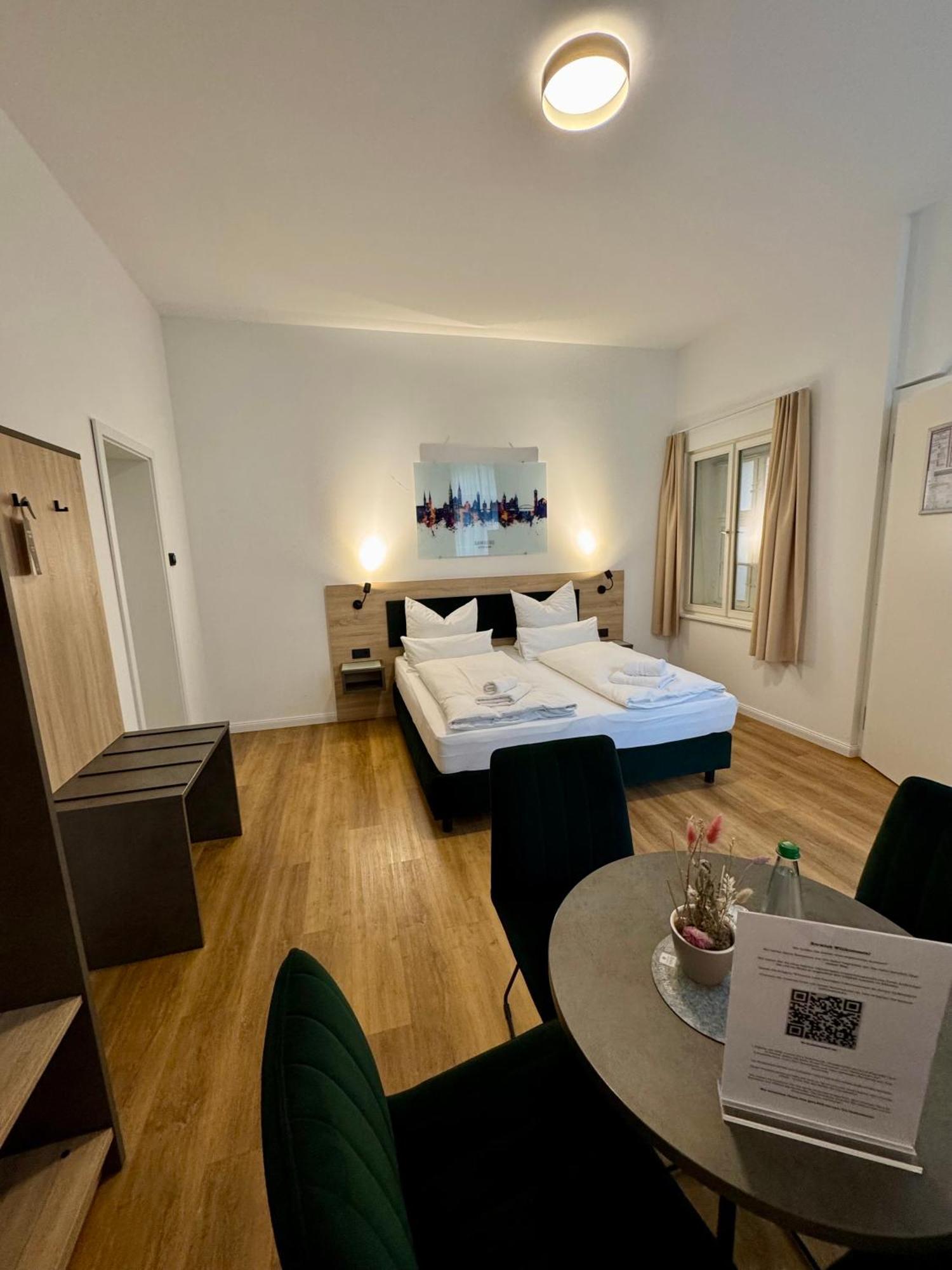Hopfenhotel Am Adenauerufer Bamberga Esterno foto