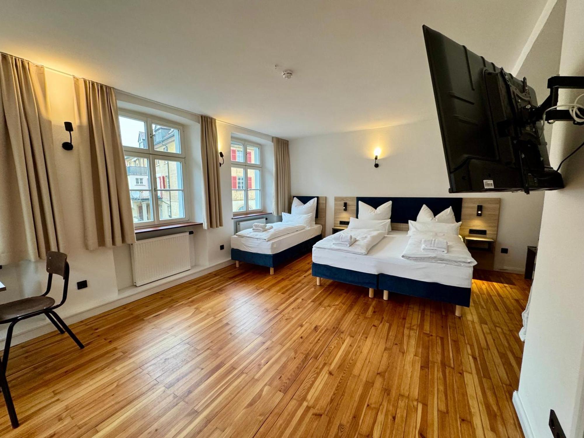 Hopfenhotel Am Adenauerufer Bamberga Esterno foto